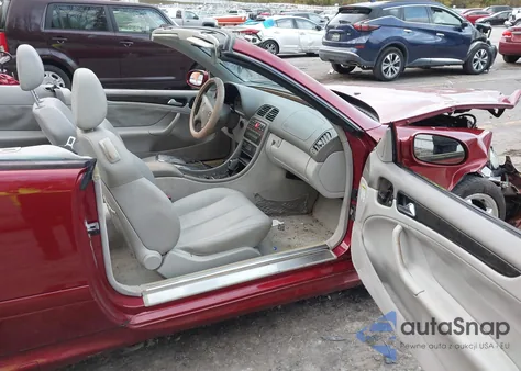 2002 Mercedes-Benz Clk 430 из США, поврежденный, VIN WDBLK70G22T125076